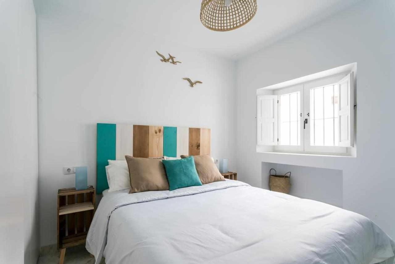 Fantastico Atico En El Casco Antiguo En A La Pla Apartment Cadiz Exterior photo